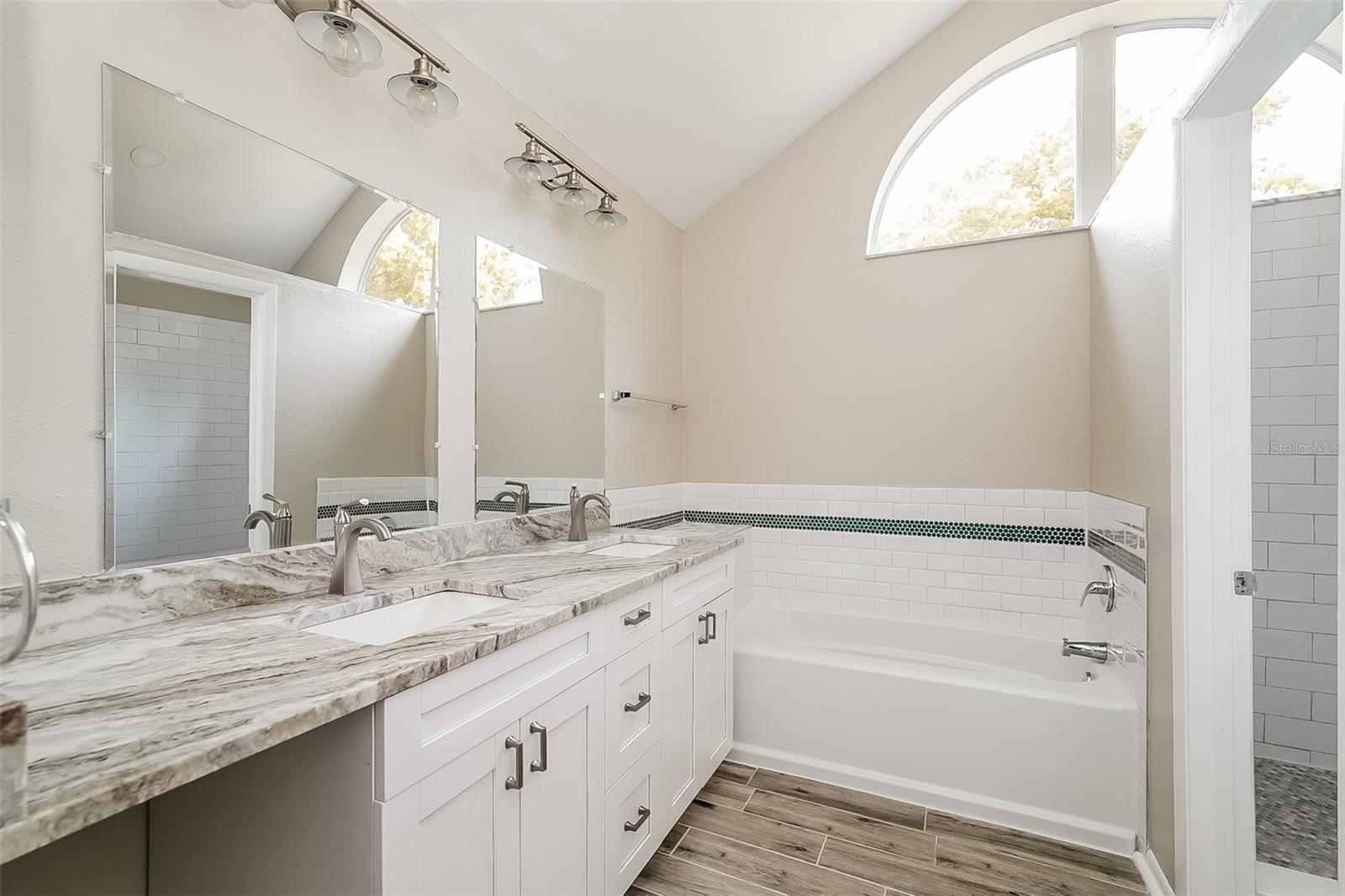 LAKEMONT UNIT 5 - Residential