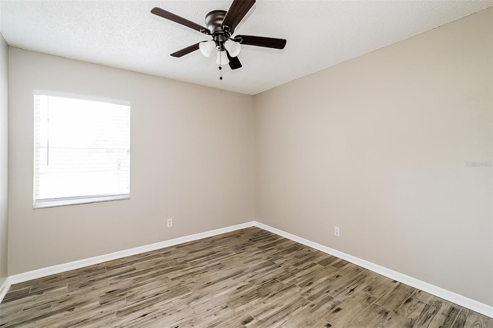 LAKEMONT UNIT 5 - Residential