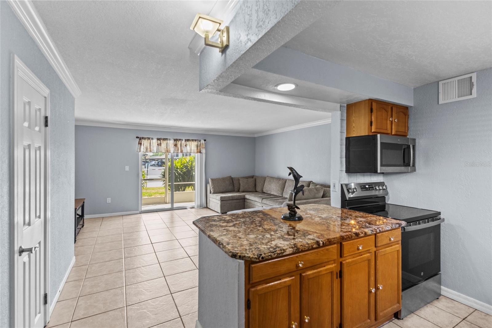 SABAL PALM GARDENS PH I - Residential