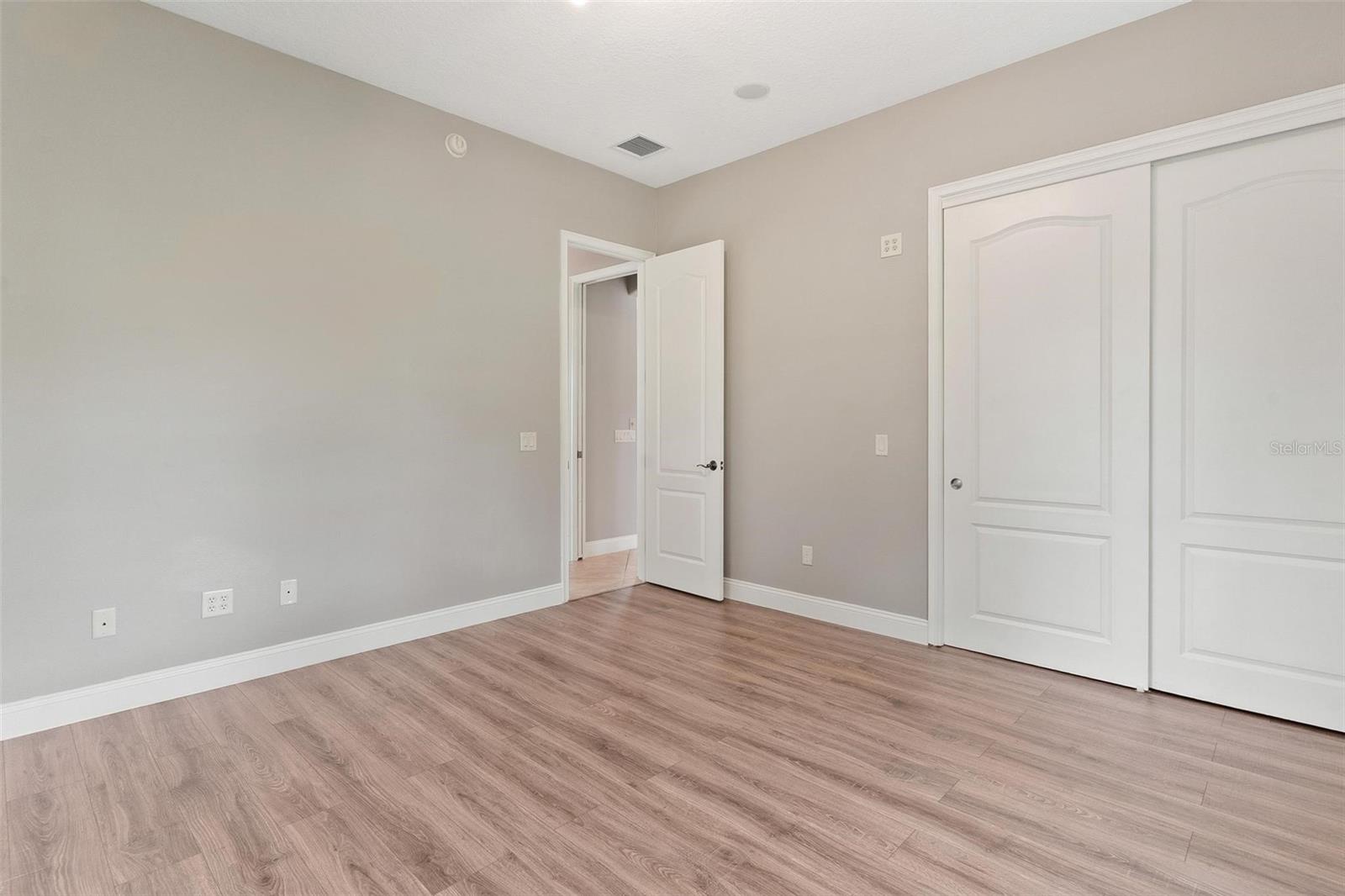 HARBOR HILLS - Residential
