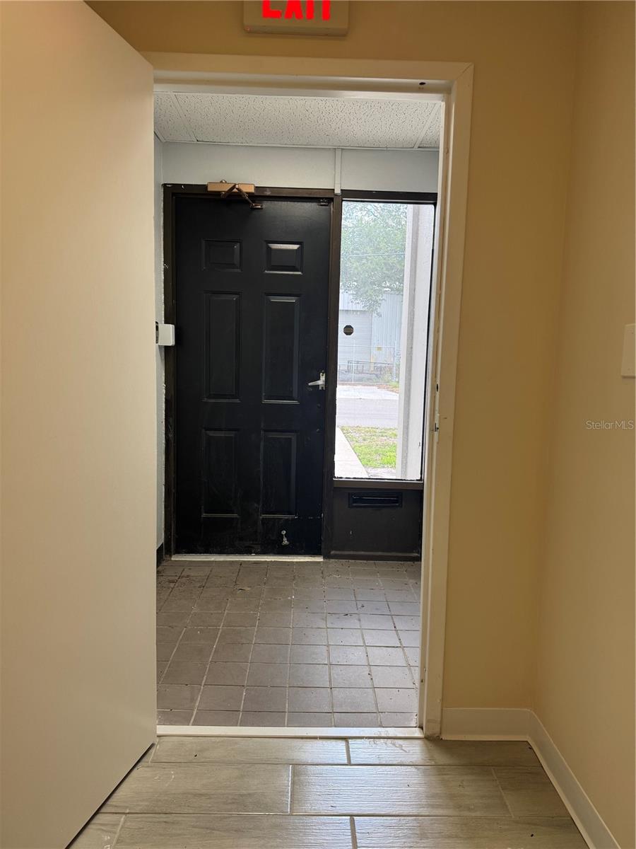 UNPLATTED - Commercial Lease