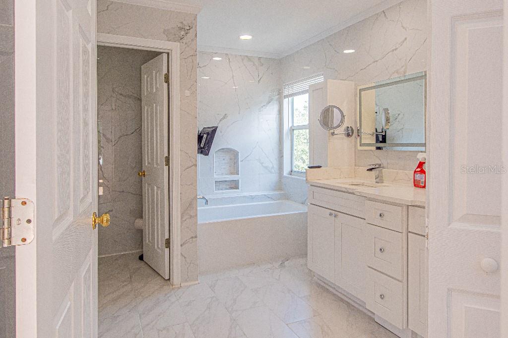 EASTLAKE OAKS PH 4 - Residential