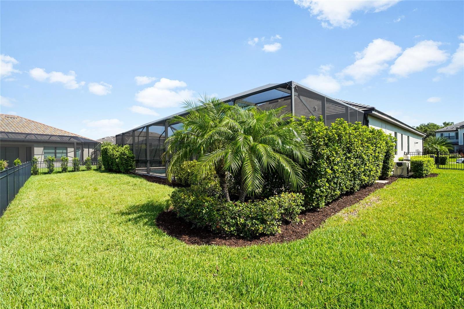 LORRAINE LAKES - Residential