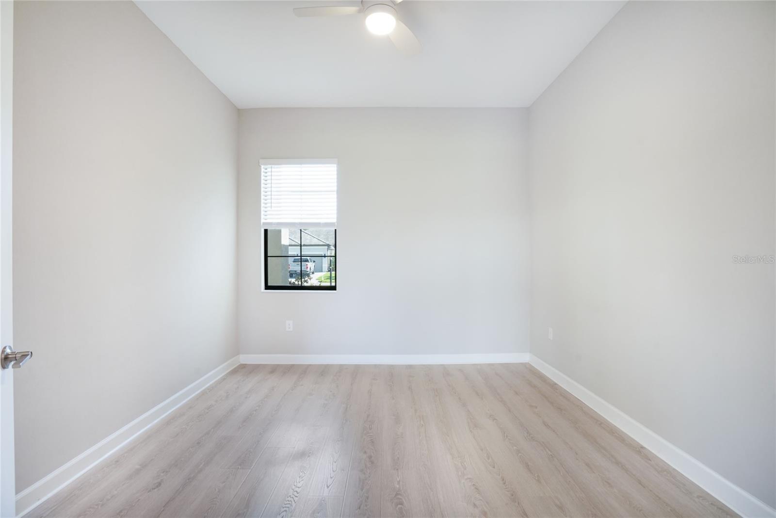 LORRAINE LAKES - Residential