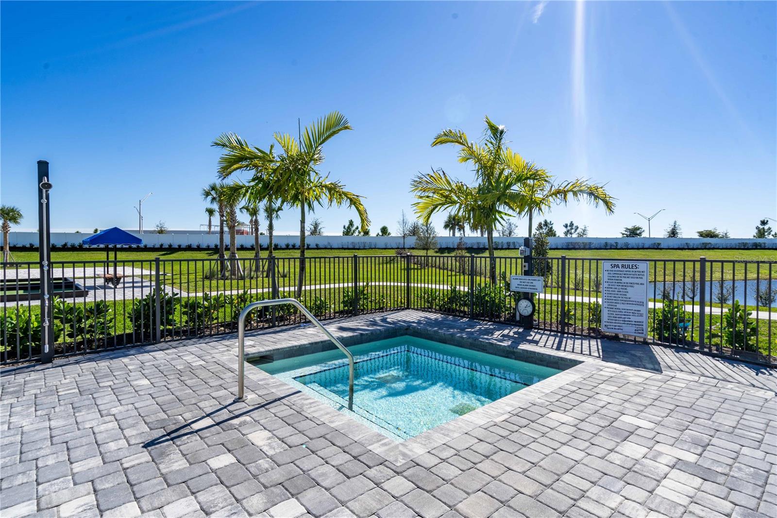 LORRAINE LAKES - Residential