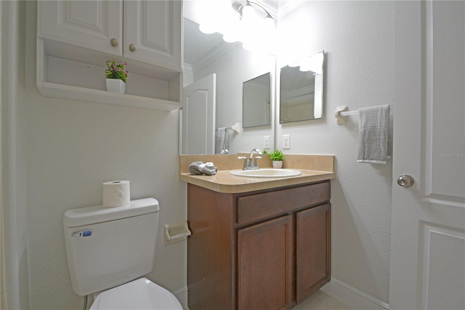 VERANDAH TWNHMS - Residential Lease