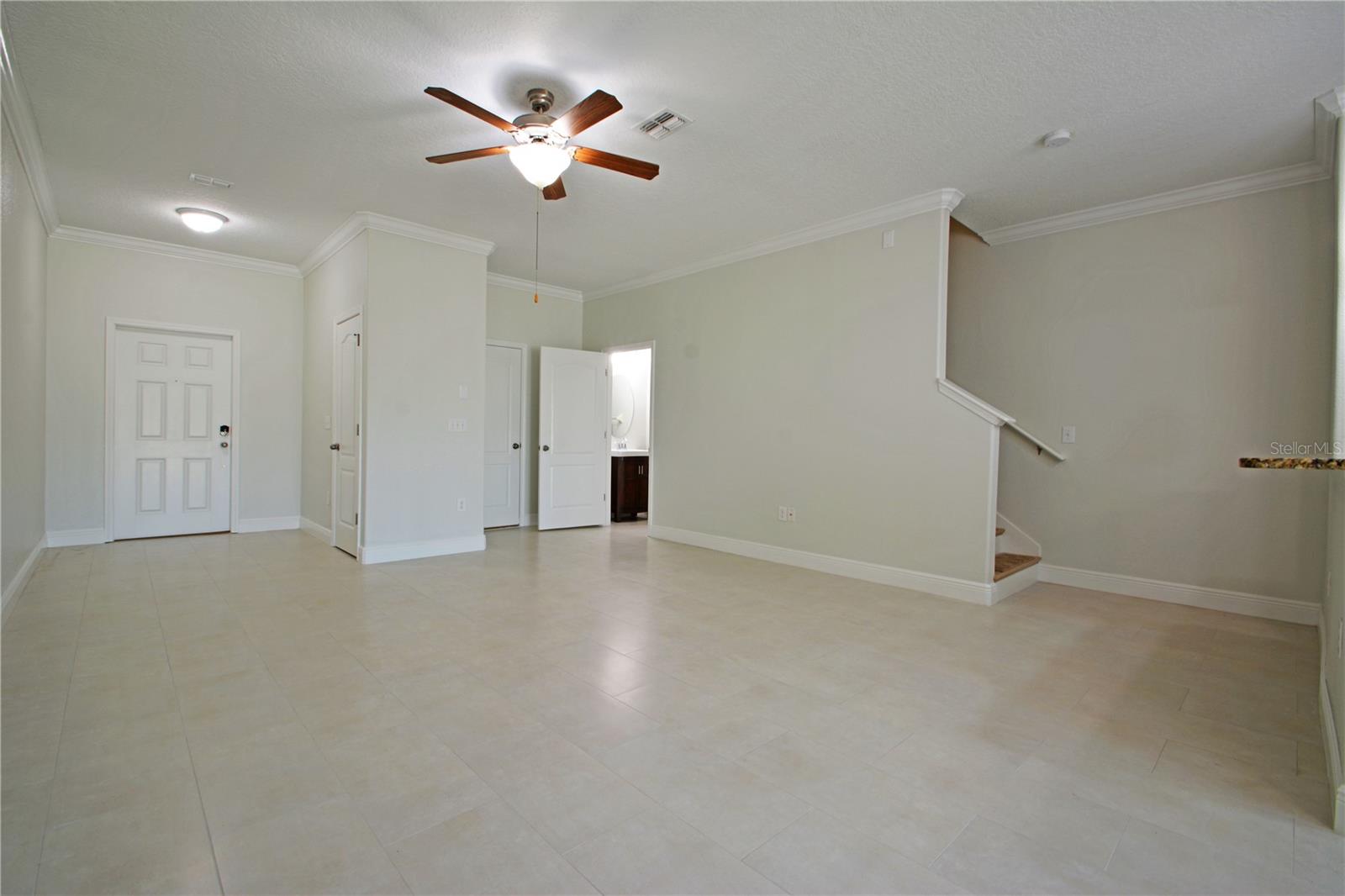 VERANDAH TWNHMS - Residential Lease