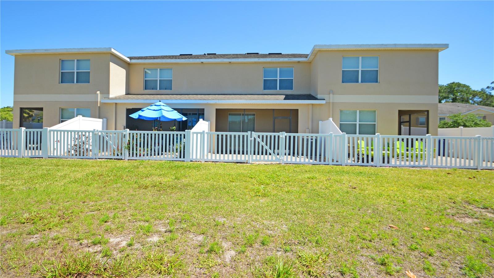 VERANDAH TWNHMS - Residential Lease