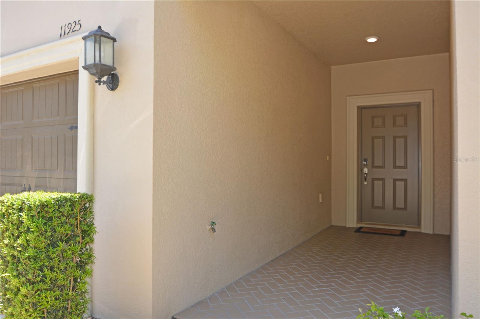 VERANDAH TWNHMS - Residential Lease