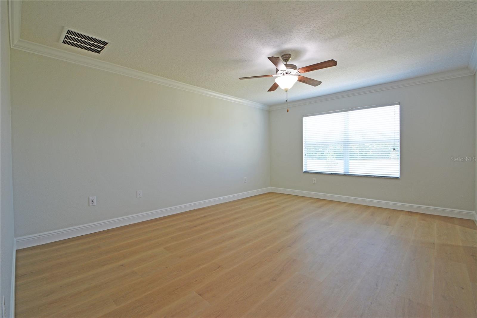 VERANDAH TWNHMS - Residential Lease