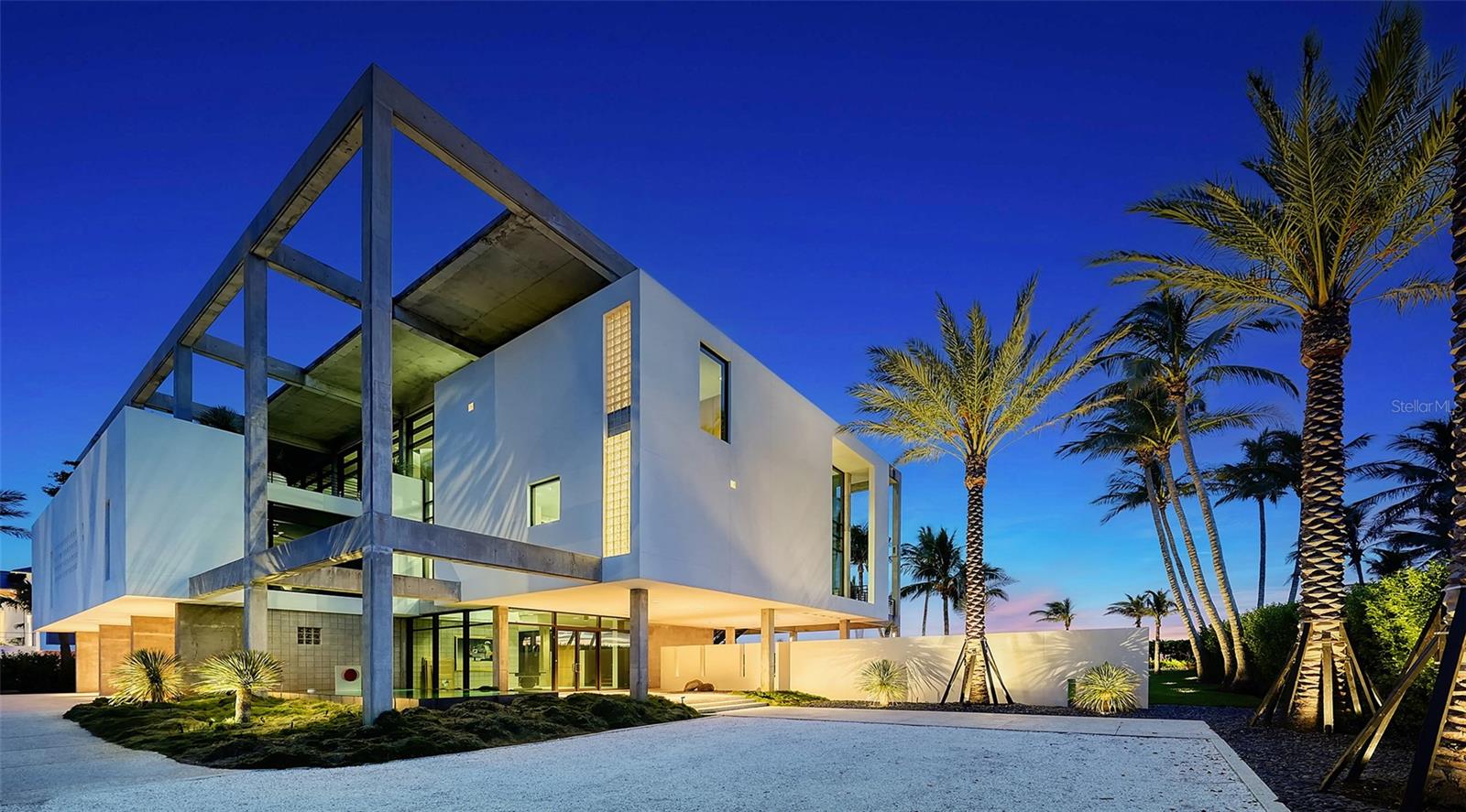 SANDERLING CLUB / SIESTA KEY - Residential