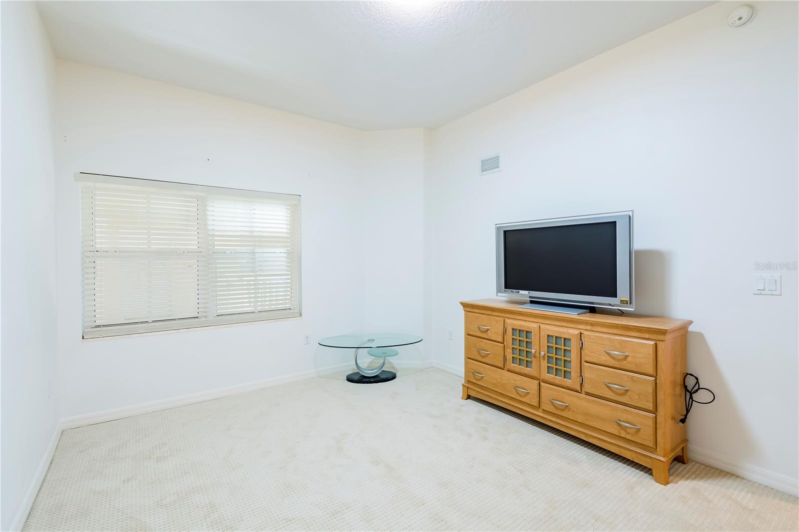 LA VISTANA CONDO - Residential