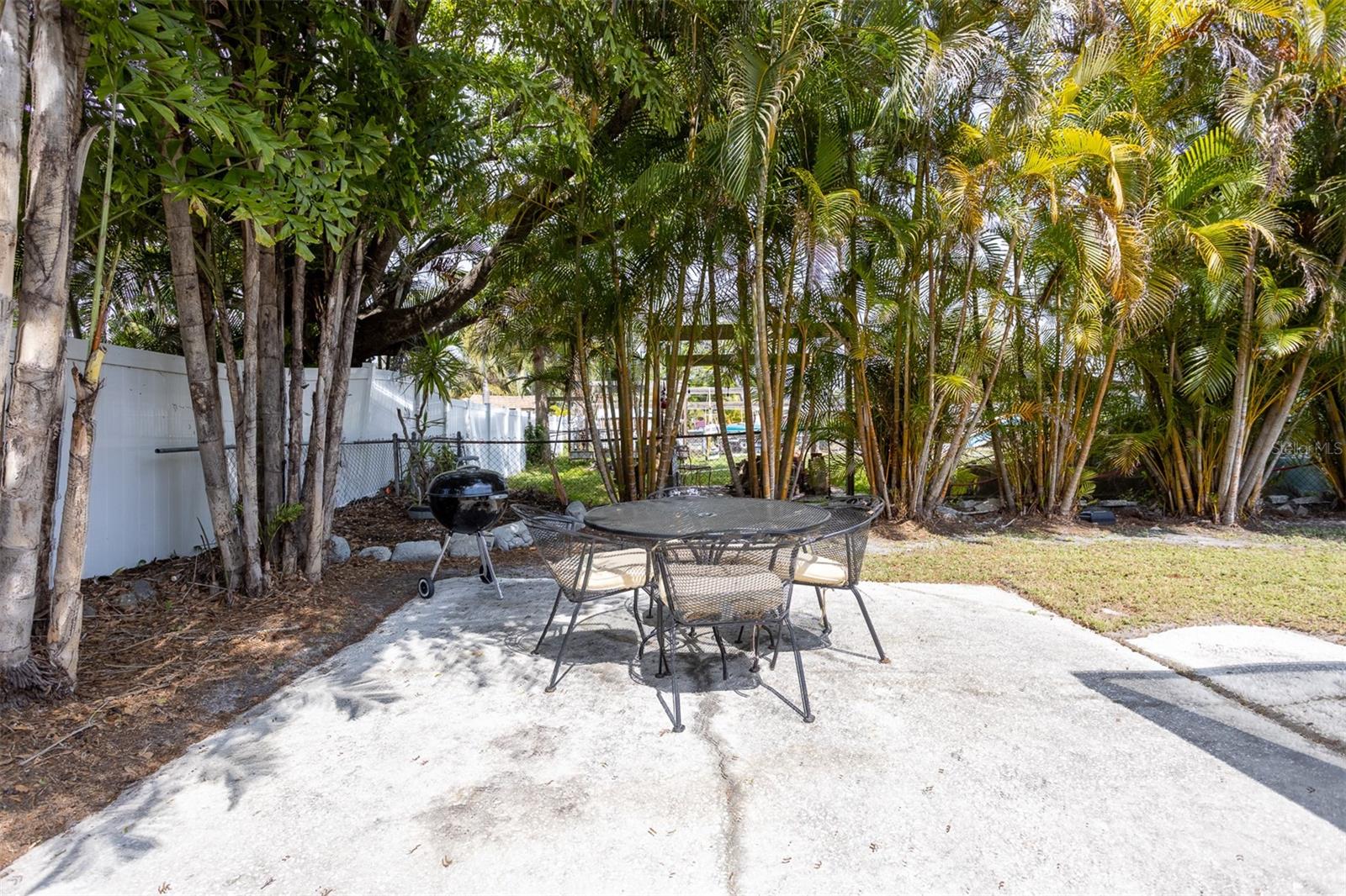 FERGUSONS ESTATES - Residential Lease