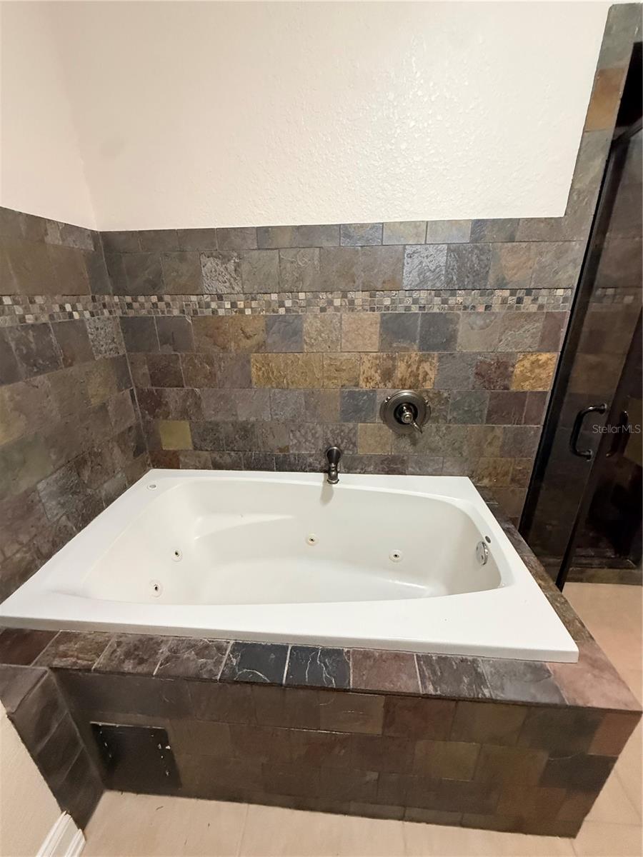 DEER HAVEN ESTATE UNREC - Residential