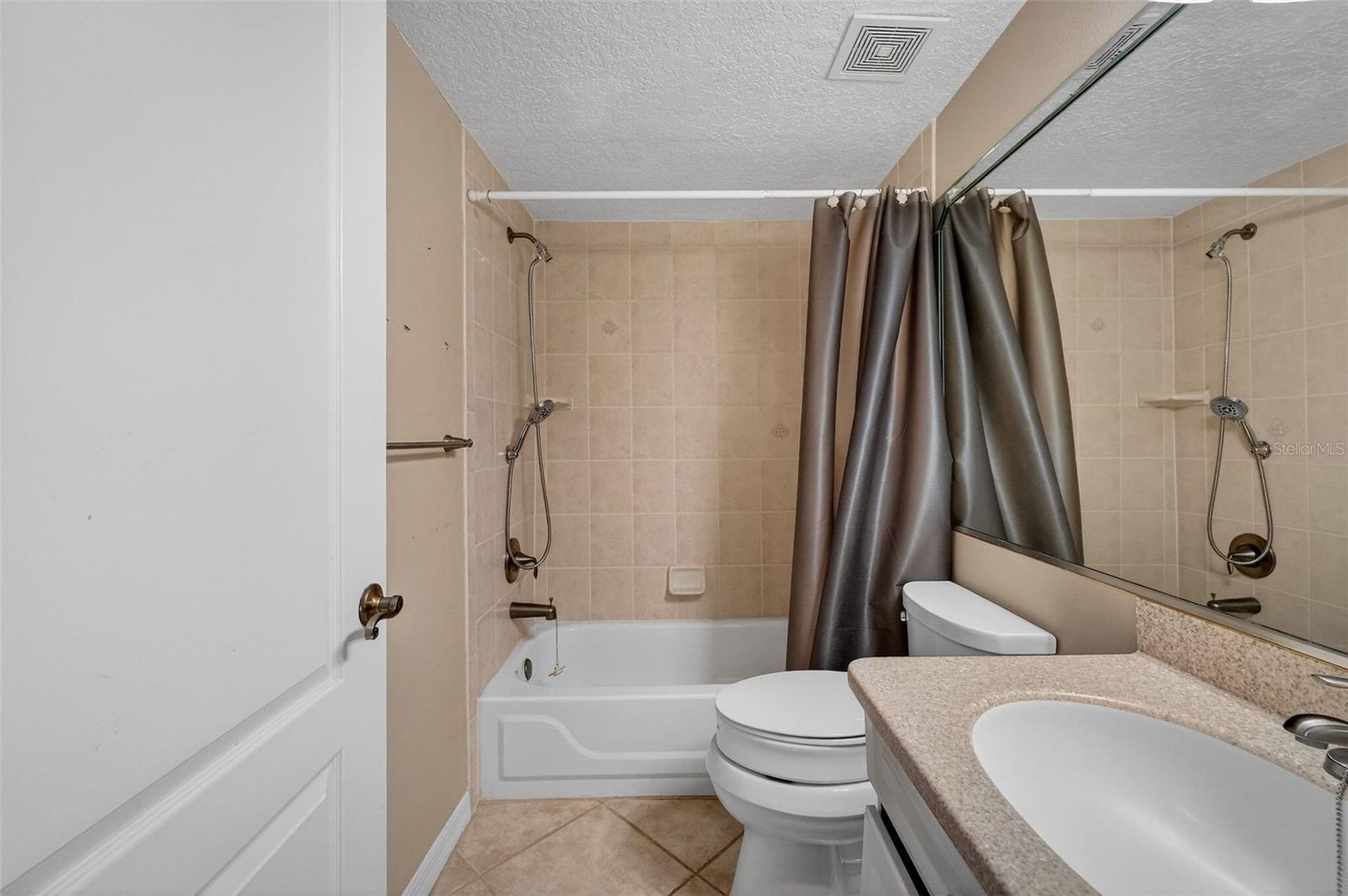 CEDAR STREET - Residential