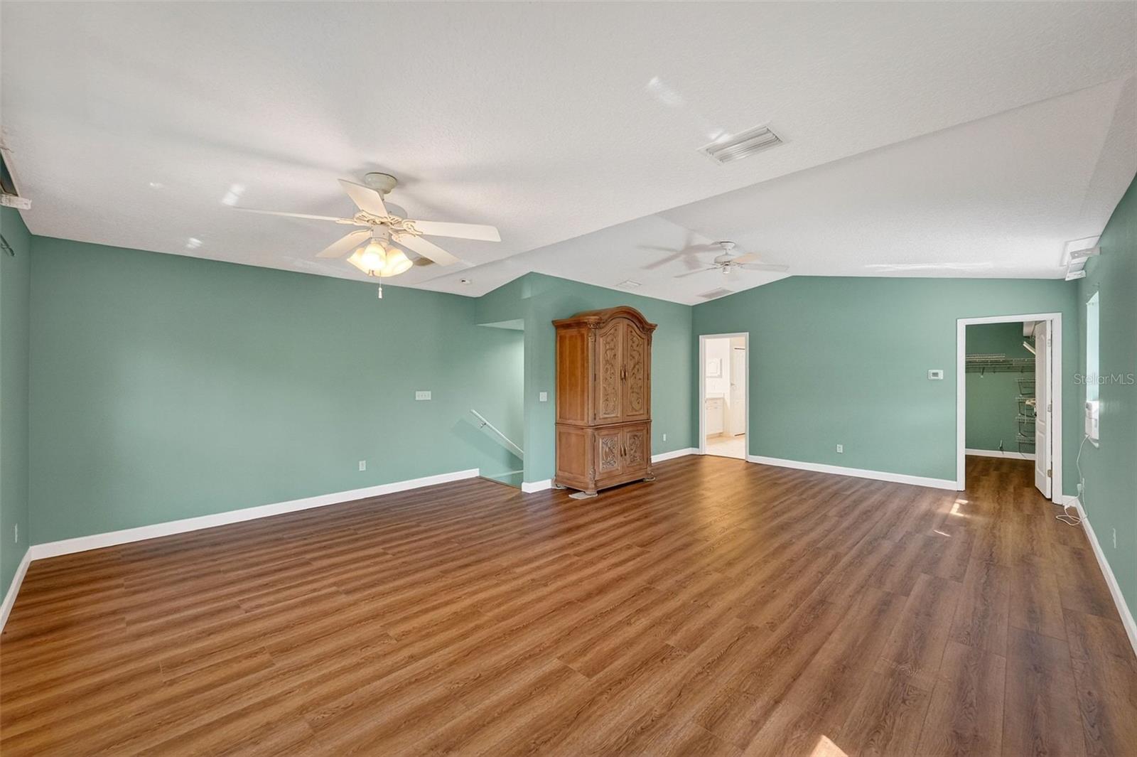 CEDAR STREET - Residential