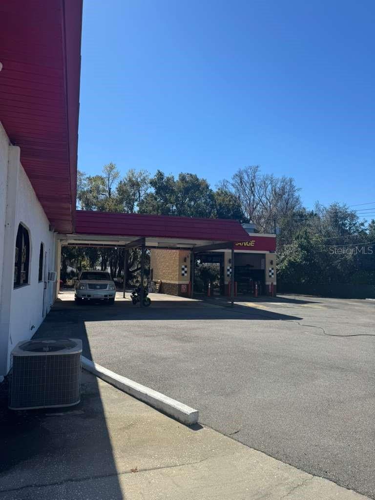 OCALA SQUARE - Commercial Sale
