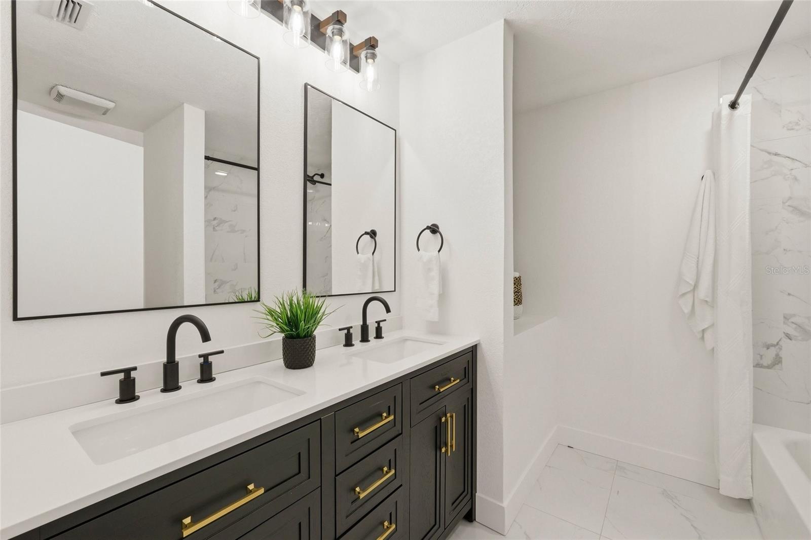 WATERFORD CROSSING PH II - Residential