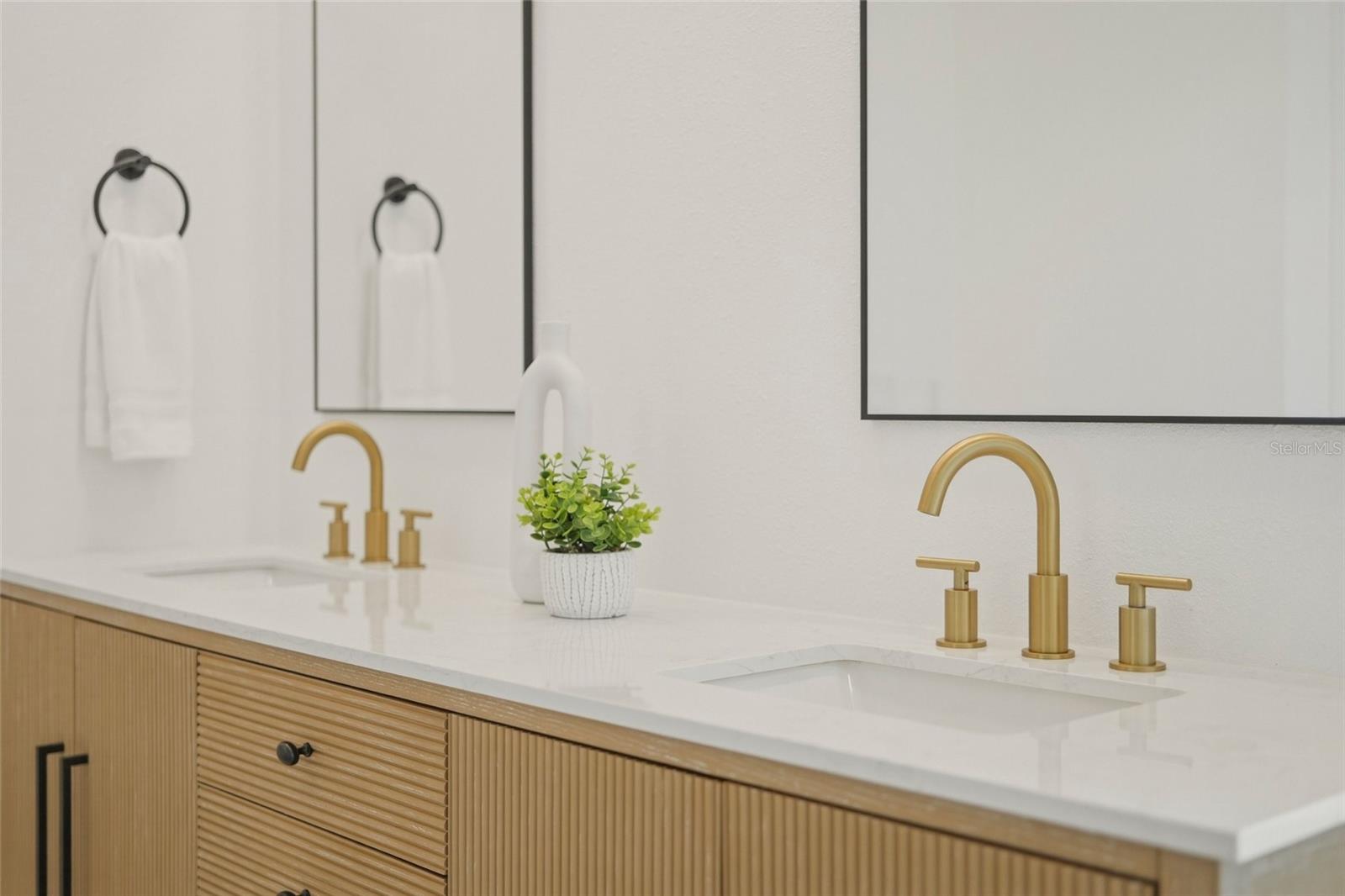 WATERFORD CROSSING PH II - Residential