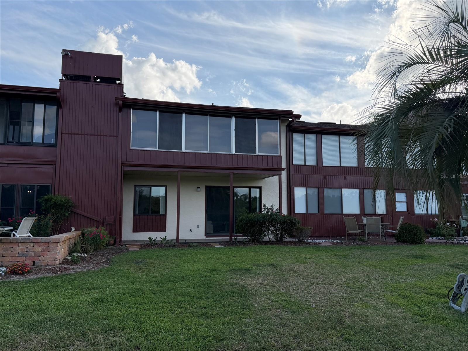 TWIN LAKES VILLAGE EAST - Residential