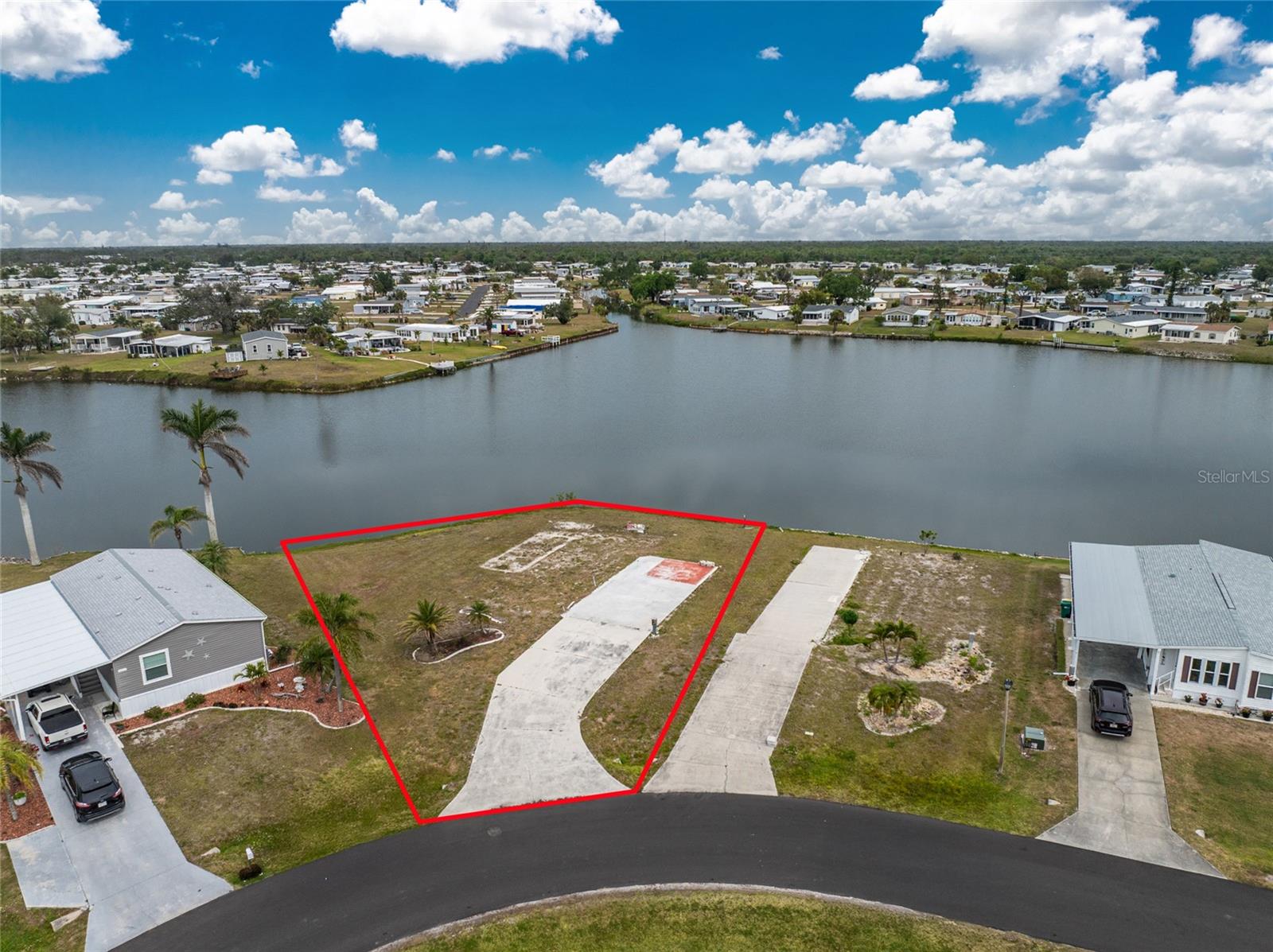LEMON BAY ISLES PH 01 - Land