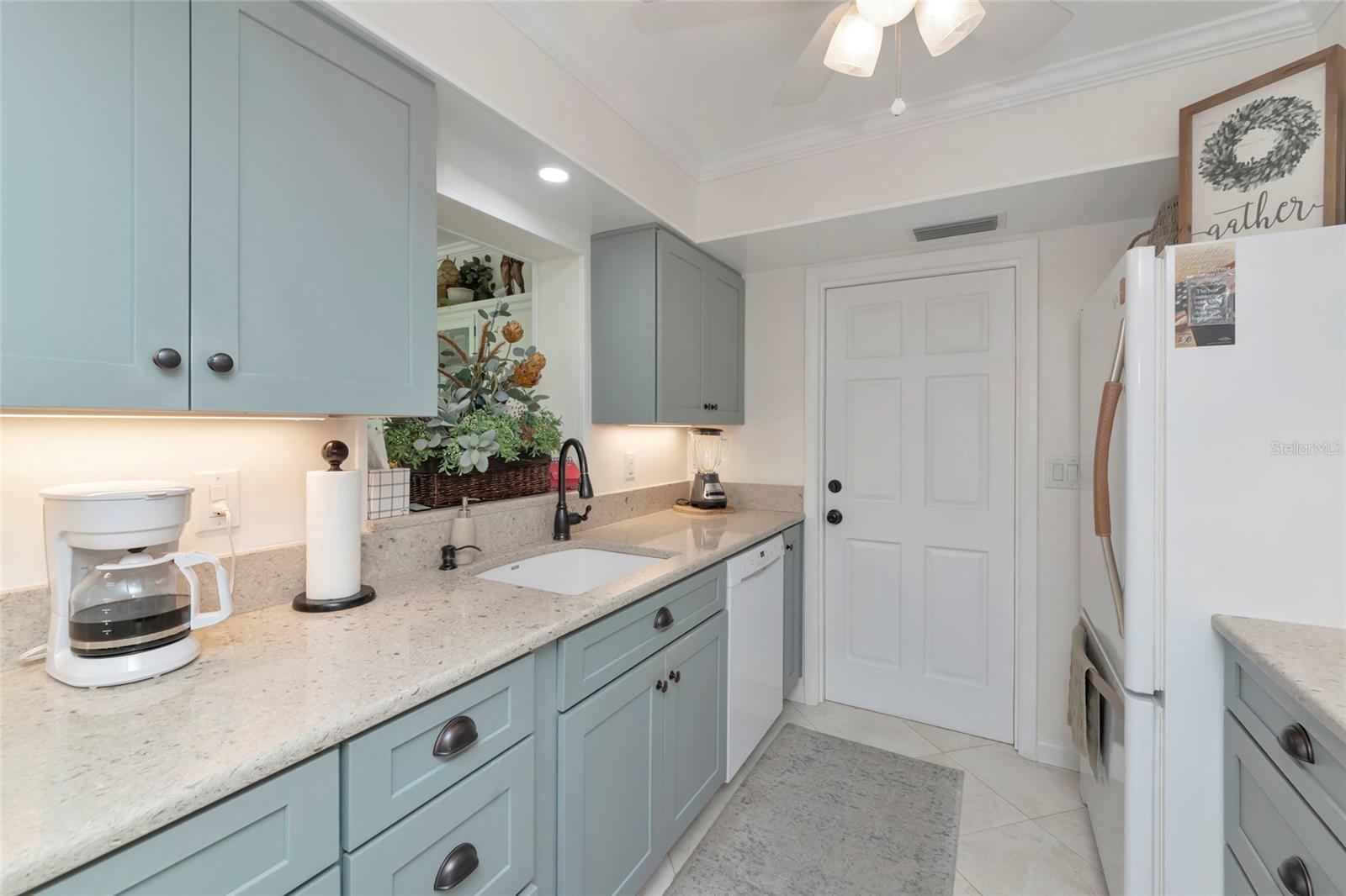 RIVER ISLES - Residential