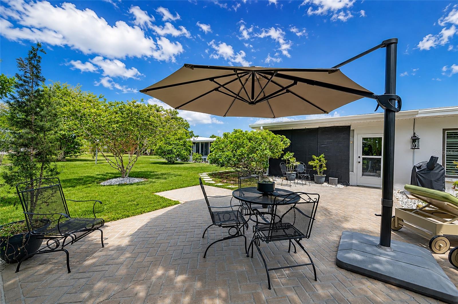 RIVER ISLES - Residential