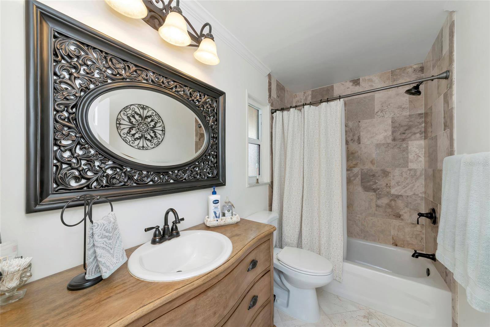RIVER ISLES - Residential