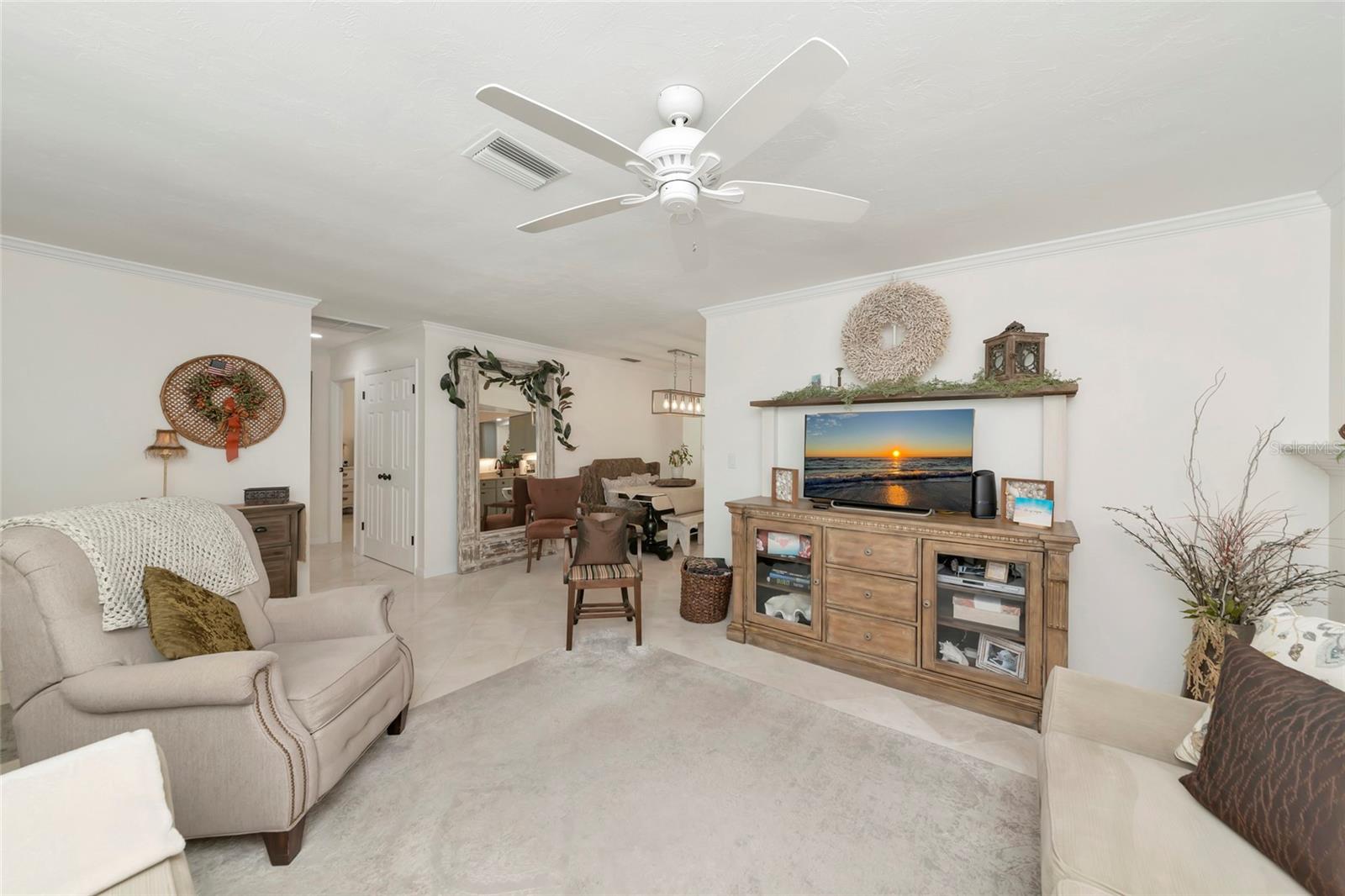 RIVER ISLES - Residential
