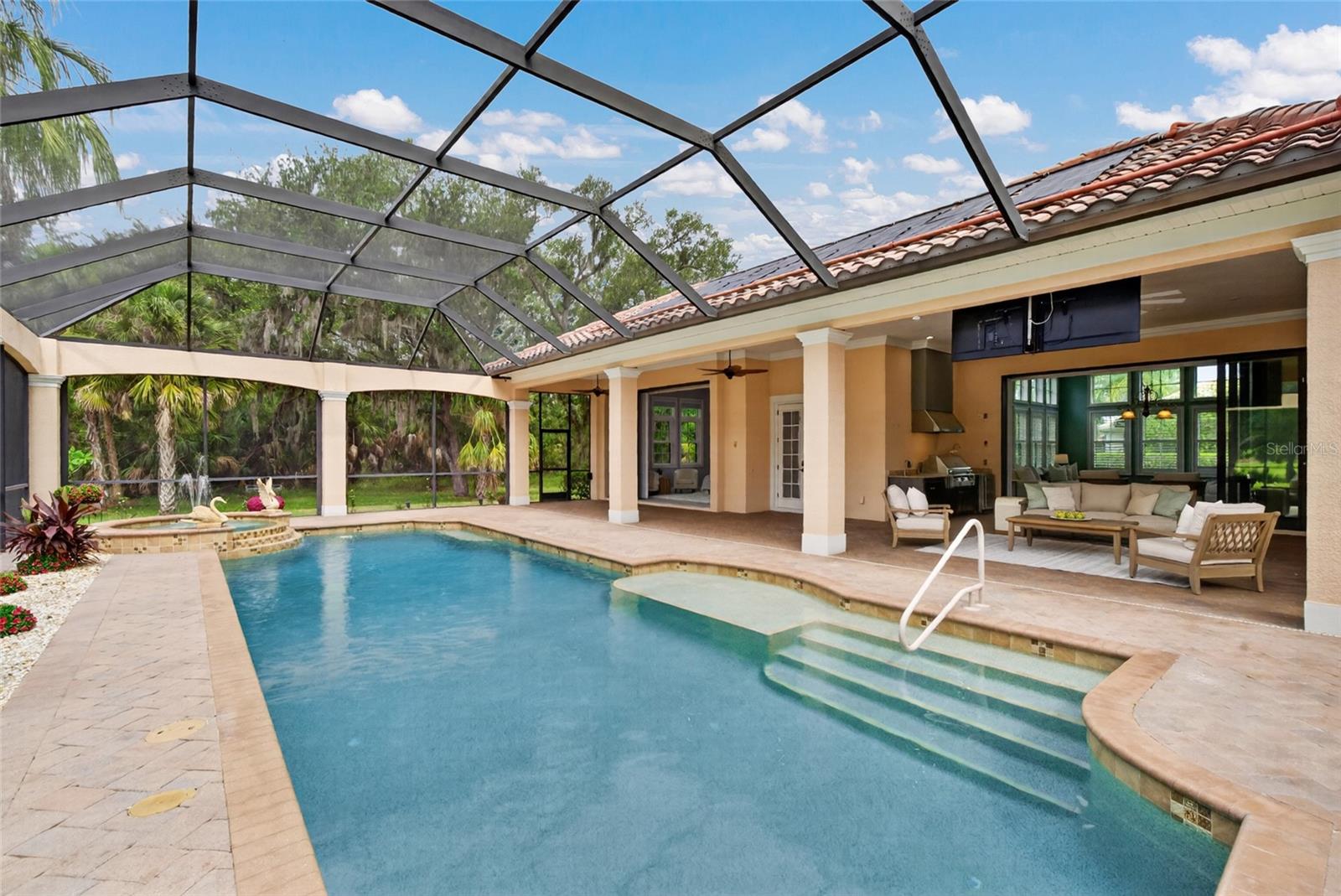 LAKEWOOD RANCH COUNTRY CLUB - Residential