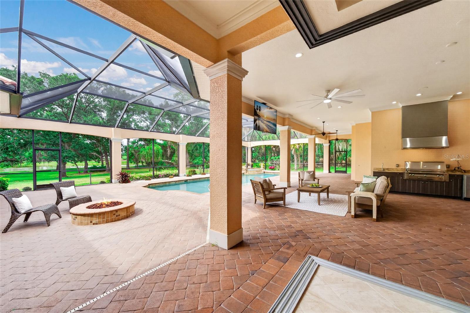 LAKEWOOD RANCH COUNTRY CLUB - Residential