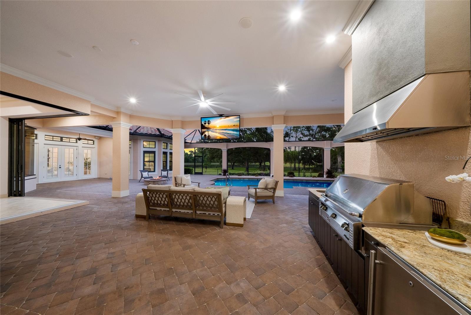 LAKEWOOD RANCH COUNTRY CLUB - Residential