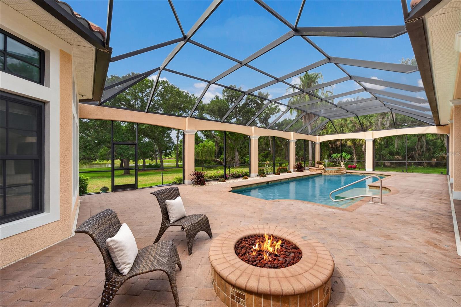 LAKEWOOD RANCH COUNTRY CLUB - Residential
