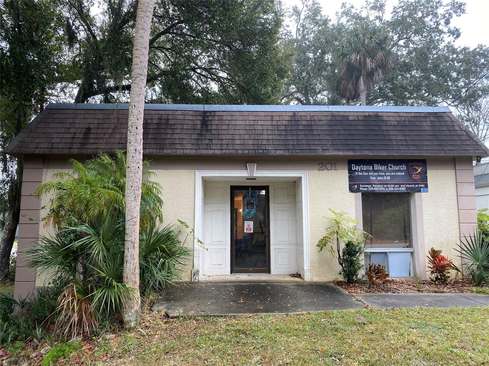 Country Club Harbor Rep - Commercial Sale