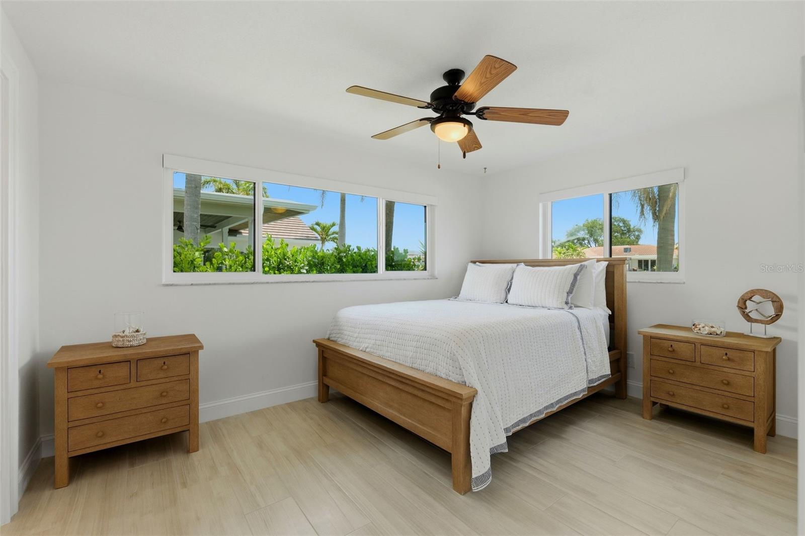 VENETIAN ISLES - Residential