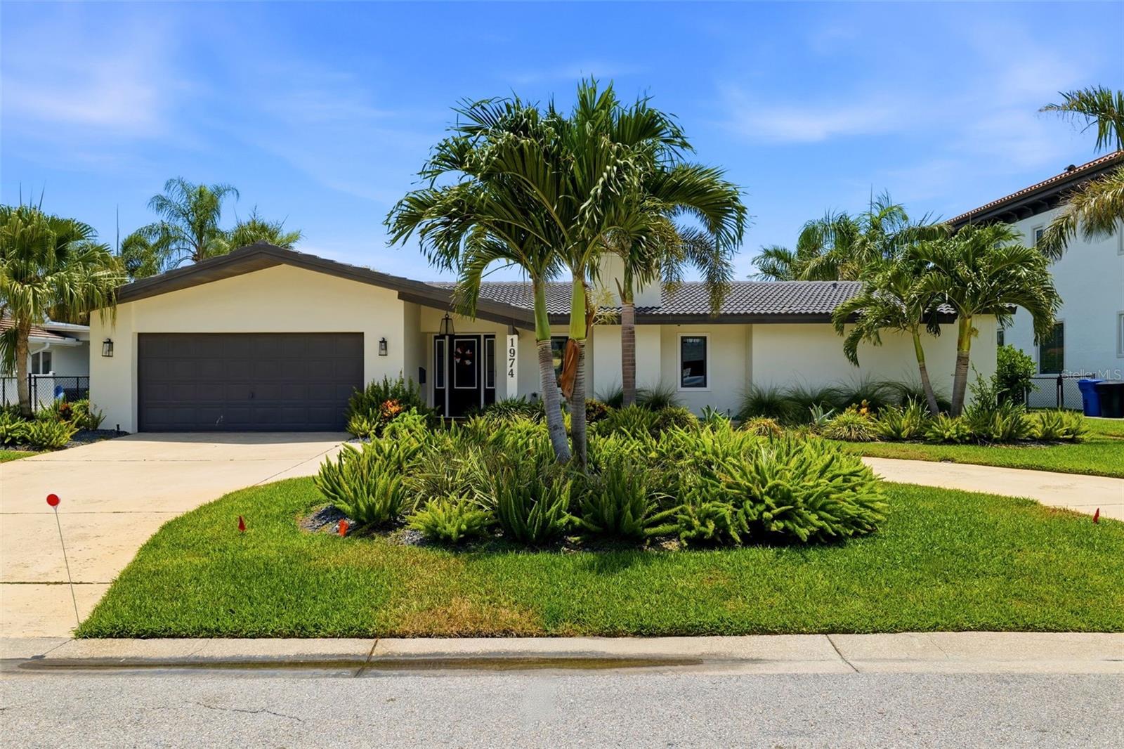 VENETIAN ISLES - Residential