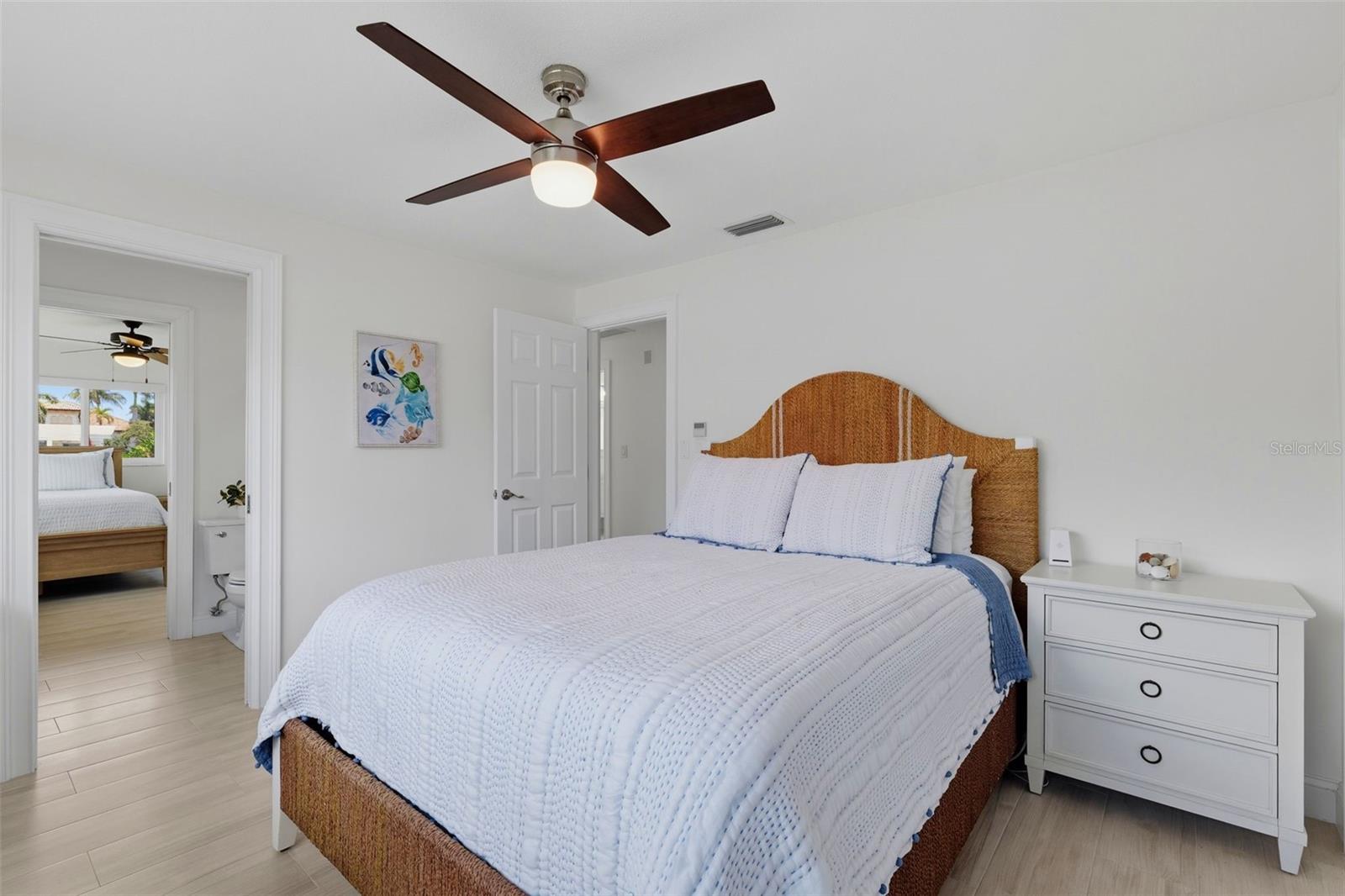 VENETIAN ISLES - Residential