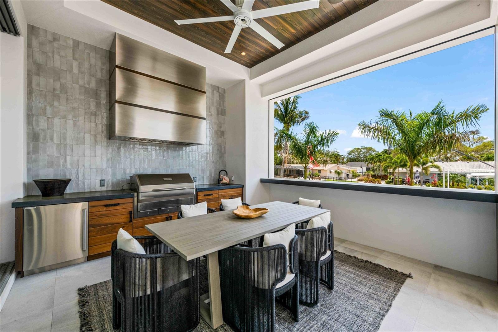 SIESTA PROPERTIES INC - Residential