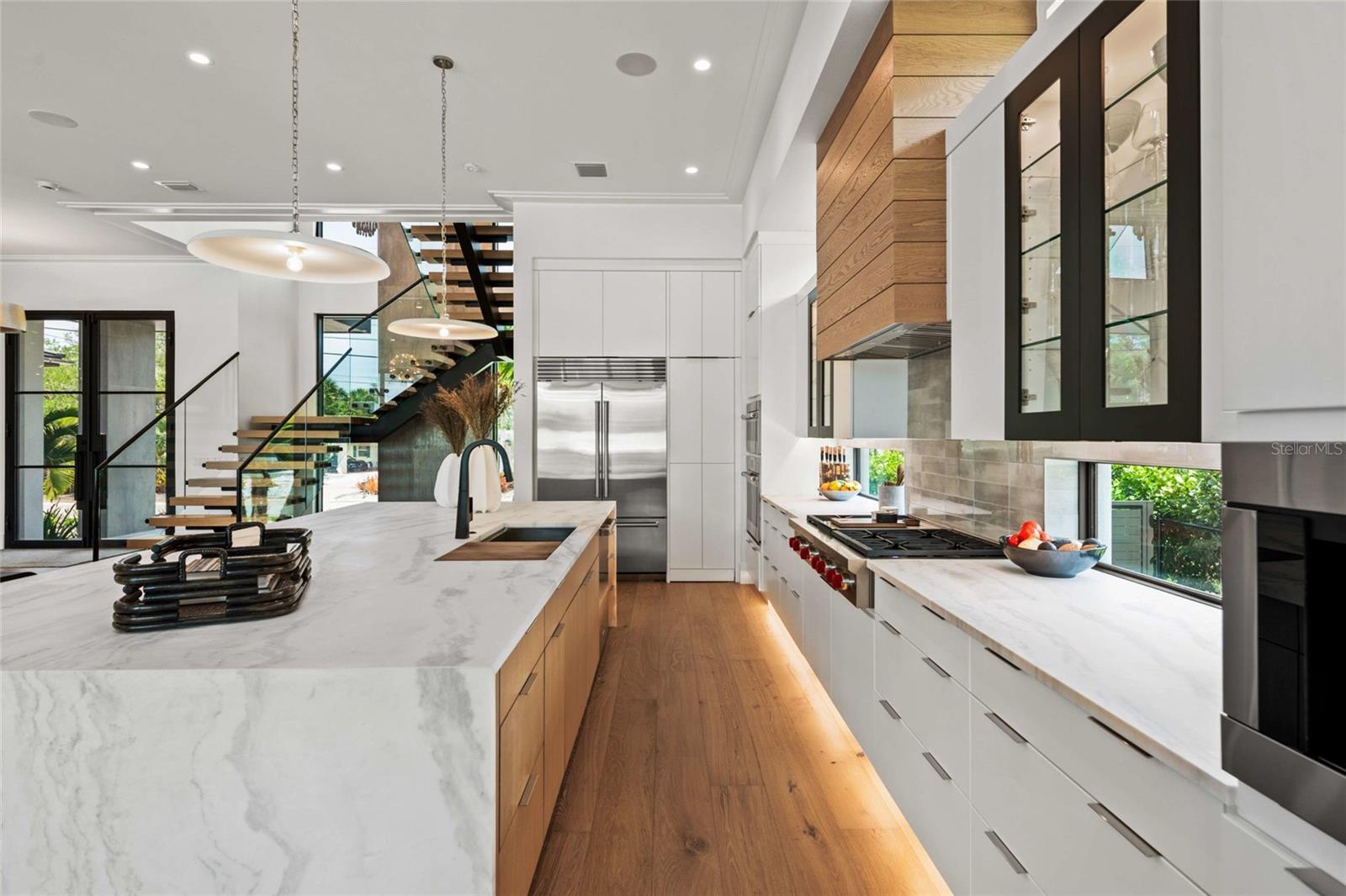 SIESTA PROPERTIES INC - Residential