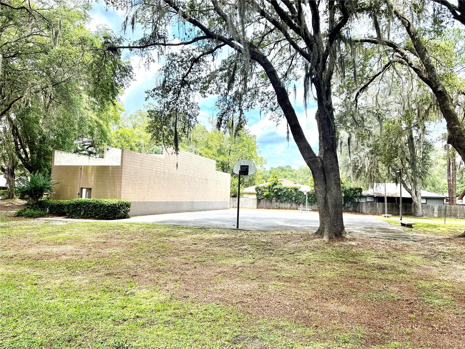 MILE RUN PH II UNIT B-1 - Residential