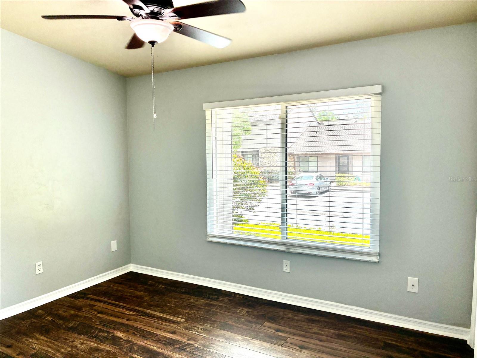 MILE RUN PH II UNIT B-1 - Residential