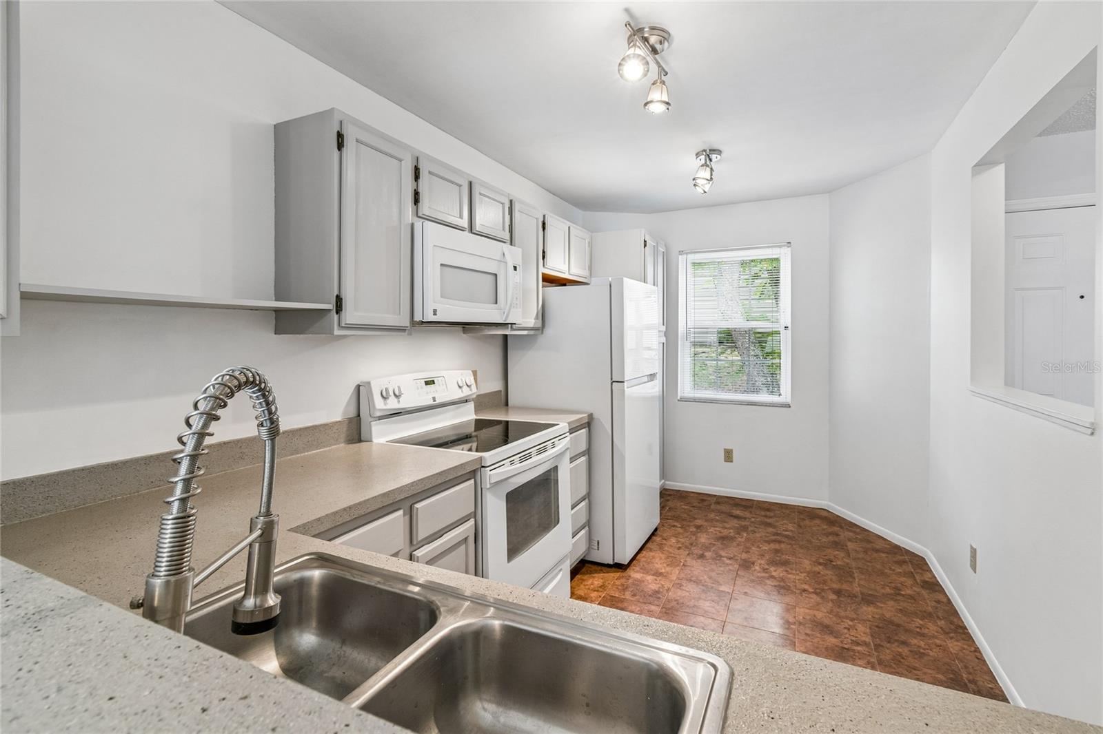 ARBORS AT HIDDEN LAKES - Residential