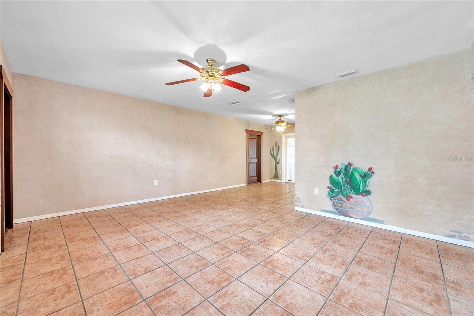 JUNGLE COUNTRY CLUB 4TH ADD - Residential