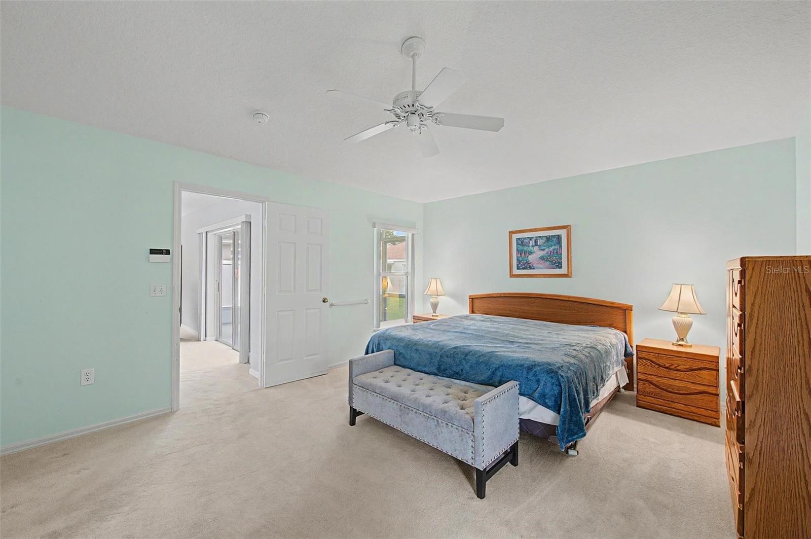 BEACON SQUARE - Residential