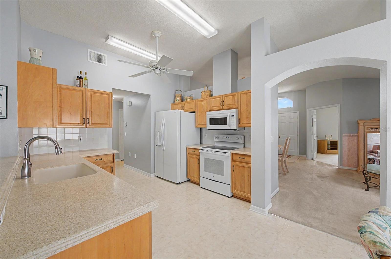 BEACON SQUARE - Residential