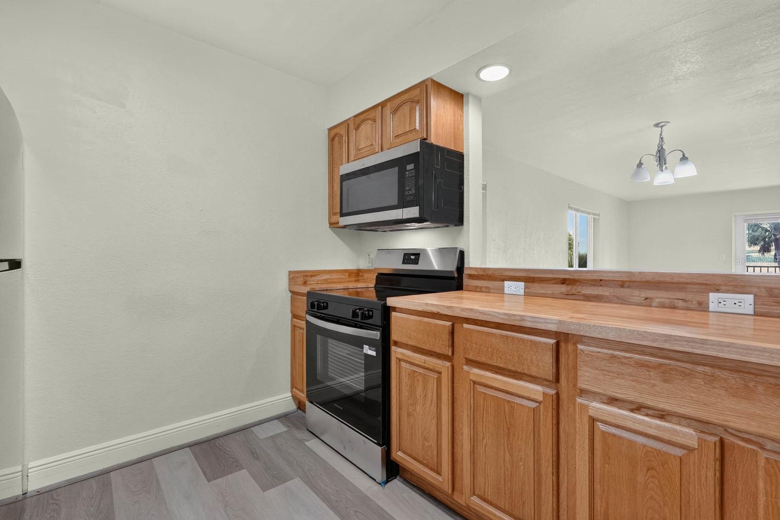 HARBOURSIDE SUNSETS CONDO - Residential