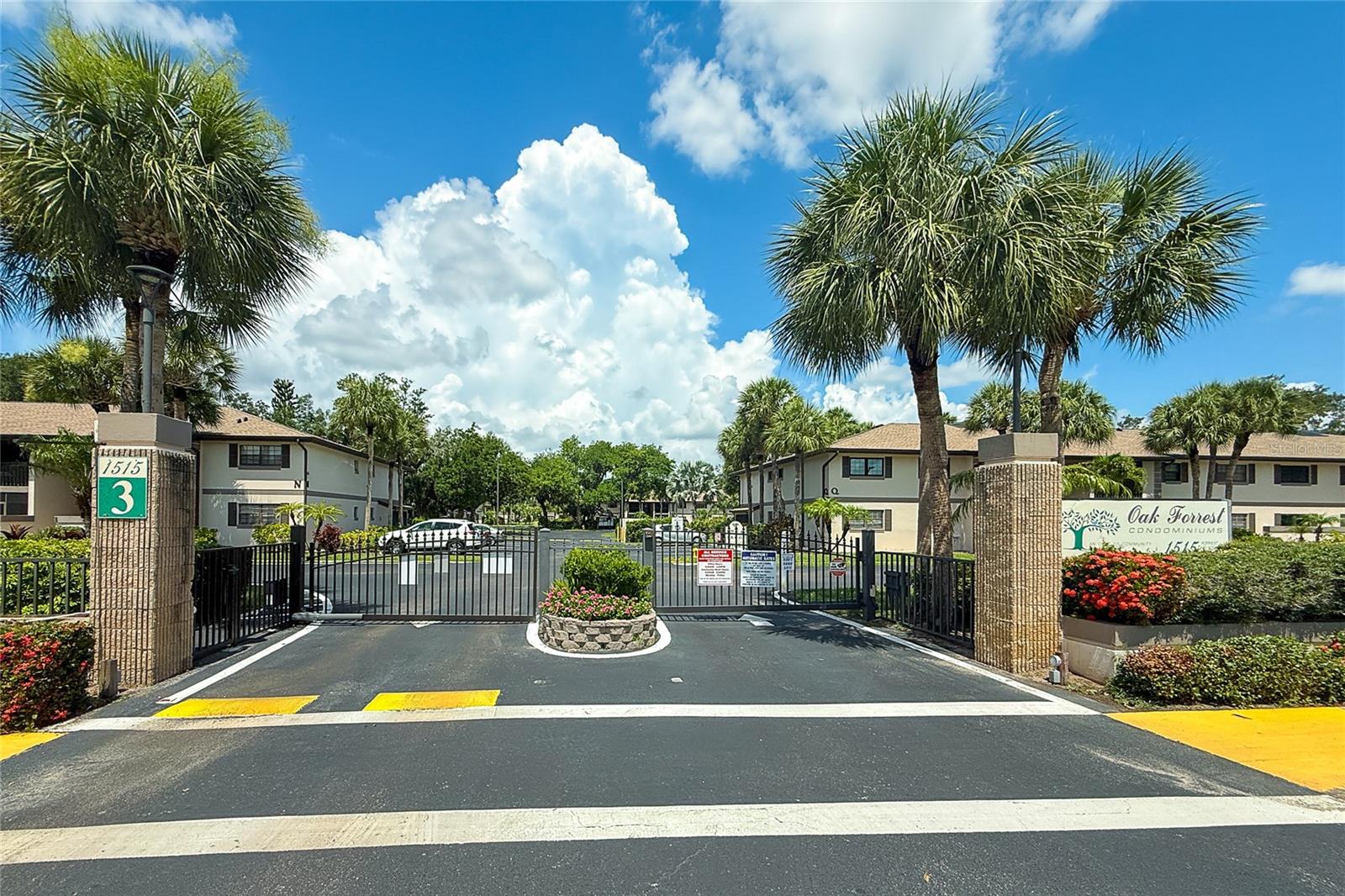 OAK FORREST - Residential