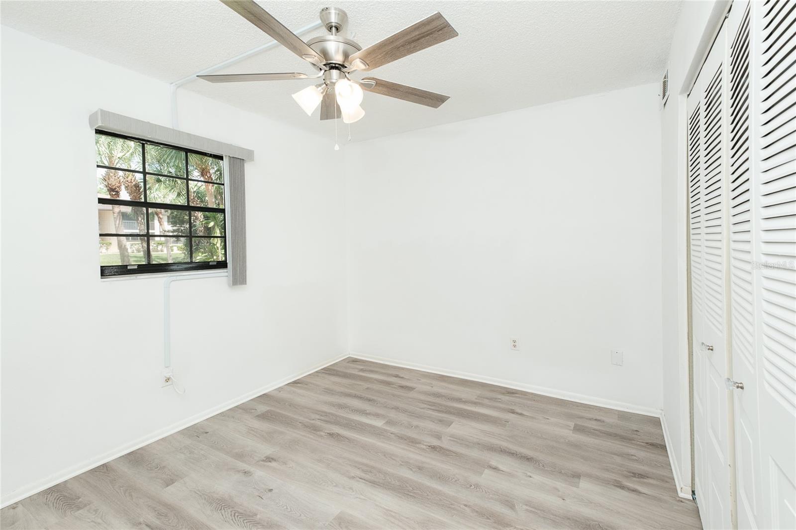 OAK FORREST - Residential