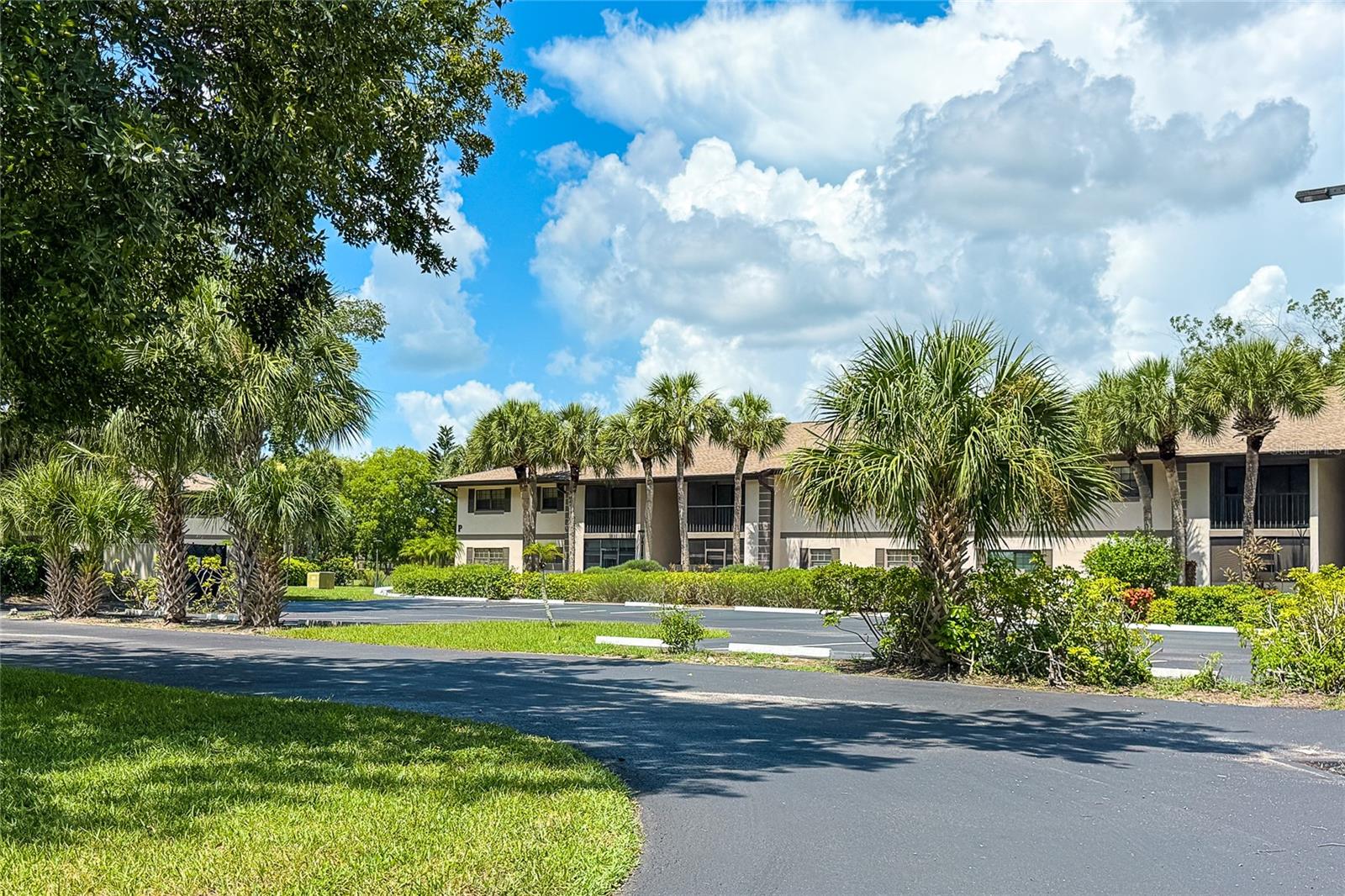 OAK FORREST - Residential