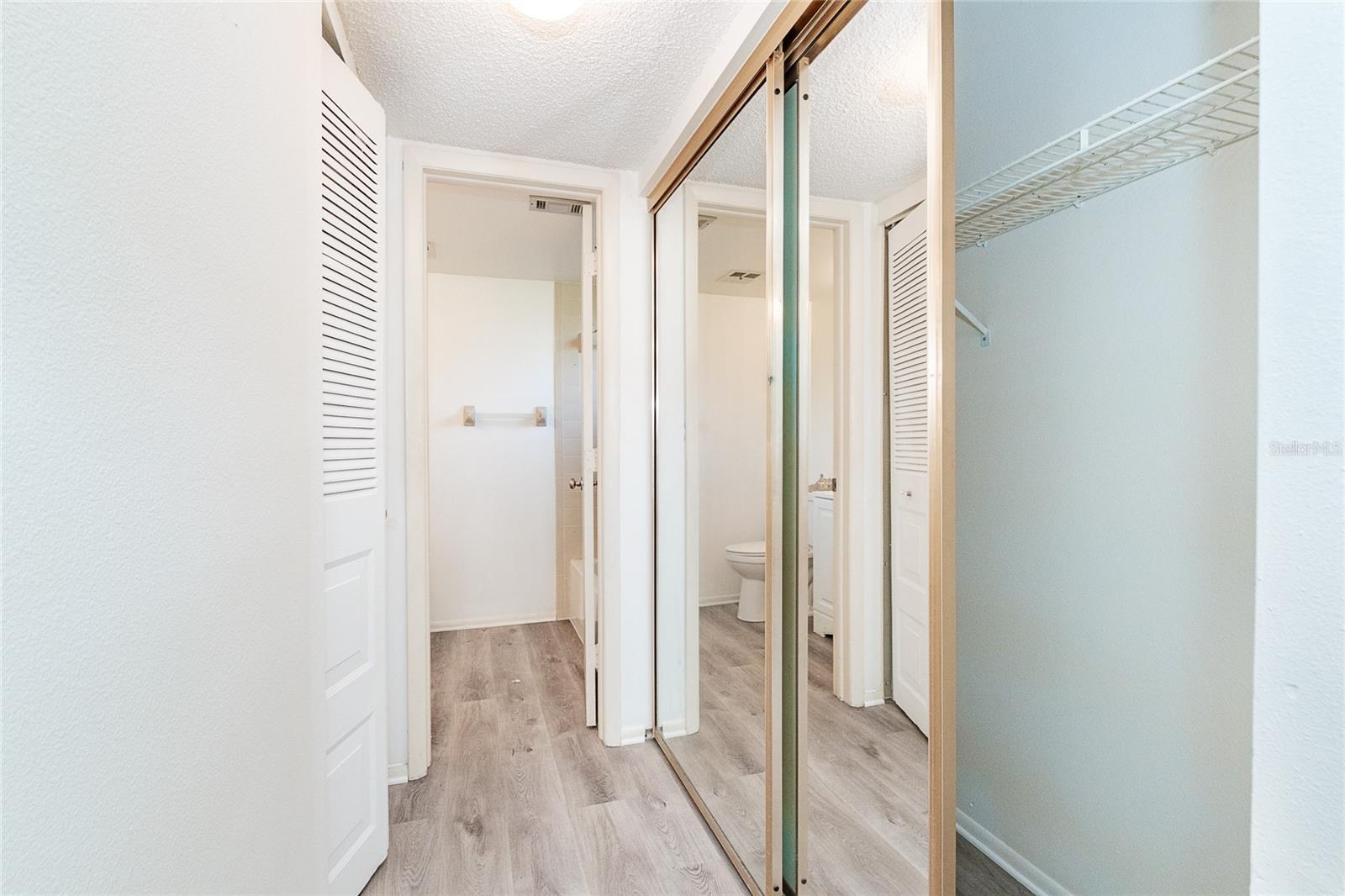 OAK FORREST - Residential